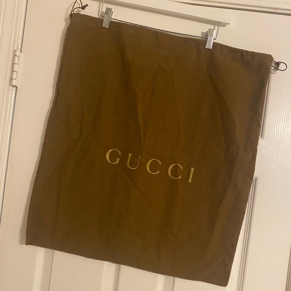 Gucci Brown Drawstring Dust Bag with Gold Logo. 21.5X23.5. Excellent Condition.